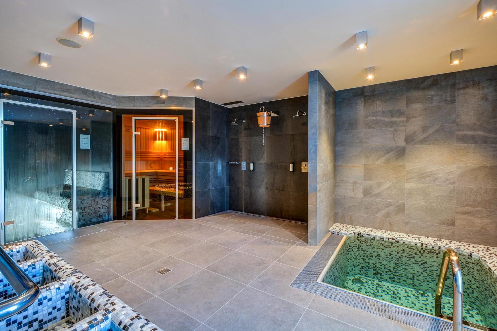 Amenity Hotel & Resort ชปินด์เลอรูฟ มลิน ภายนอก รูปภาพ